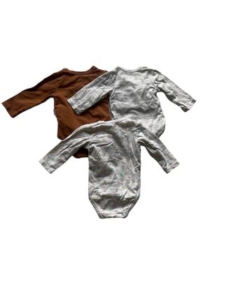 Lot de 3 body ( 1 mois )