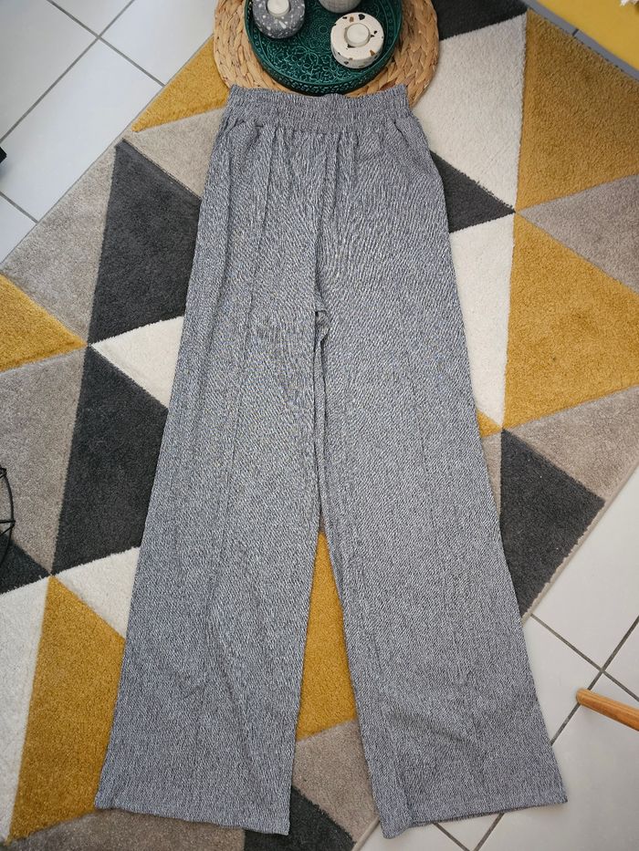 Joli pantalon gris large neuf Asos taille 34