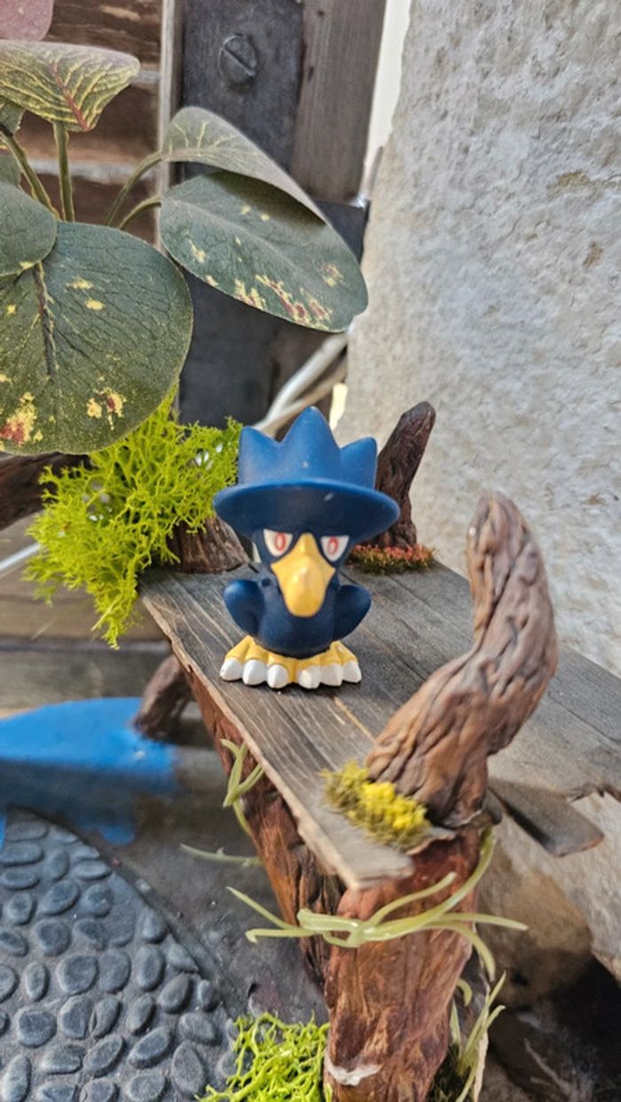 Super figurine Pokemon Nintendo finger puppet cornebre