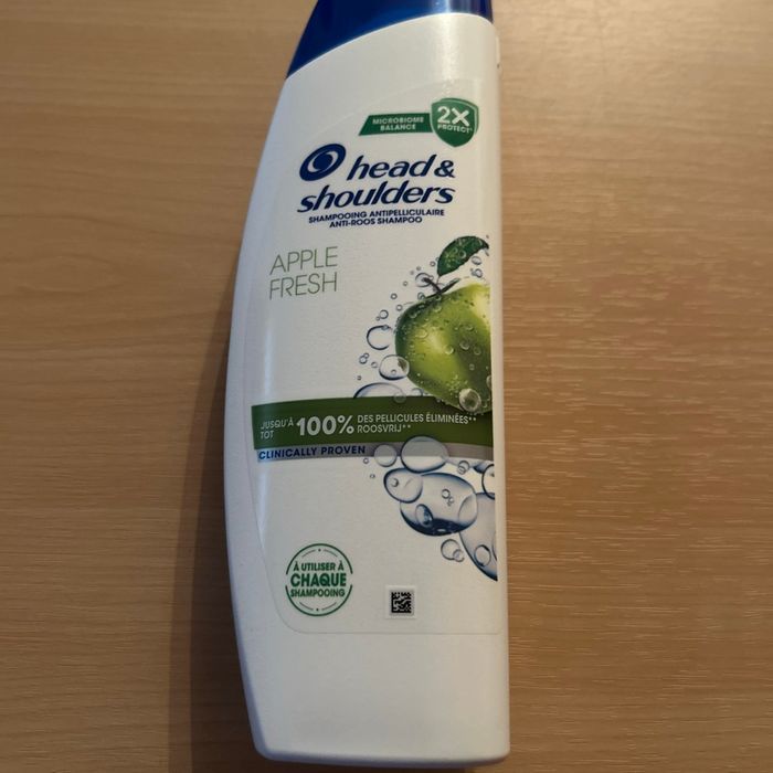 1 shampoing head and shoulders neuf