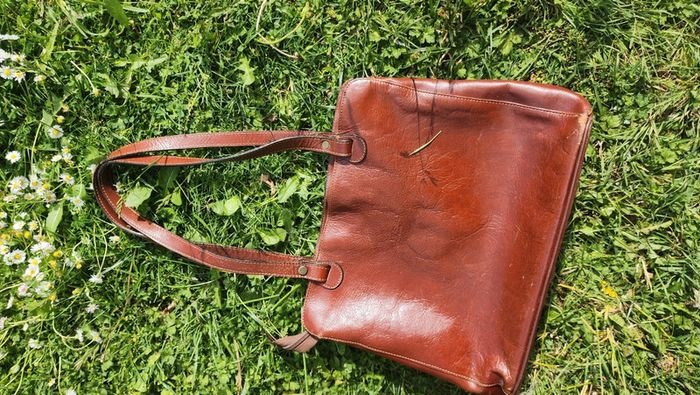 Adorable sac à main porté epaules en cuir vintage - photo numéro 2