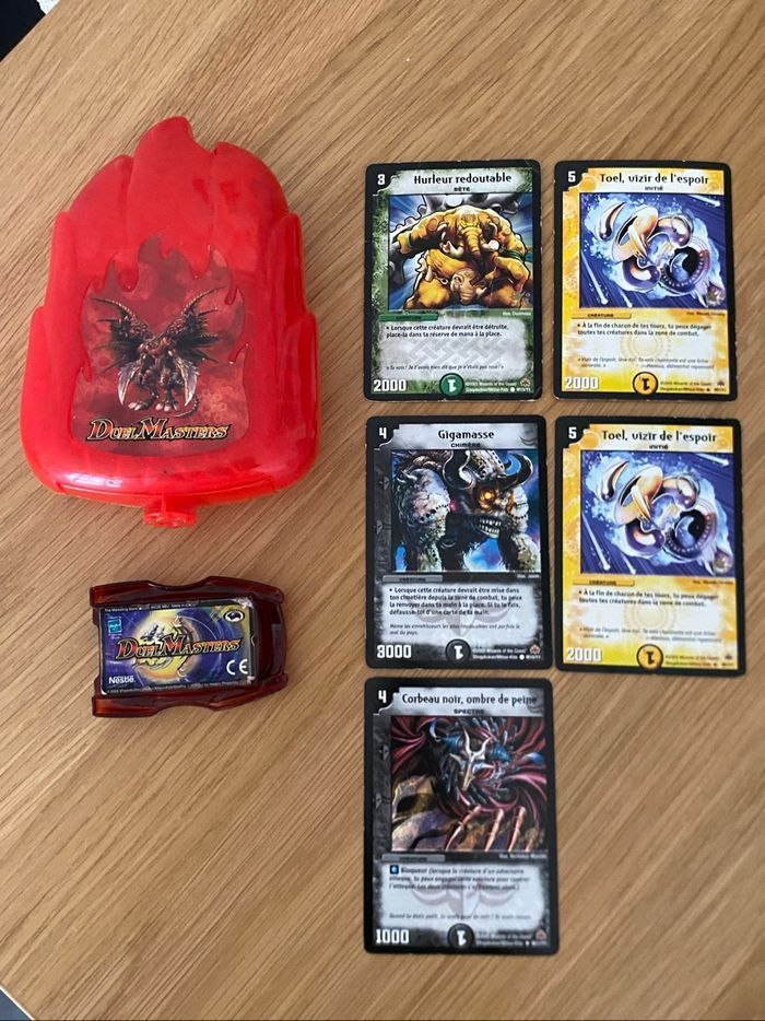 Duel Masters distributeur de cartes + 5 cartes - photo numéro 2