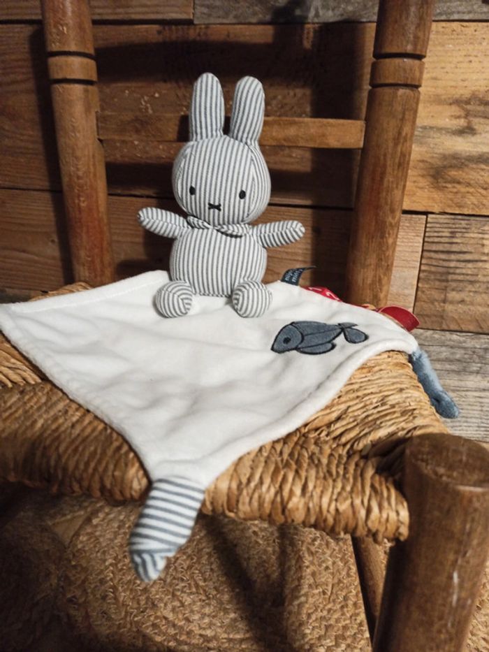 Doudou lapin Miffy poisson tbe - photo numéro 3