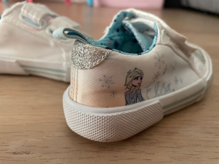 Basket la reine des neiges taille 21 - photo numéro 2