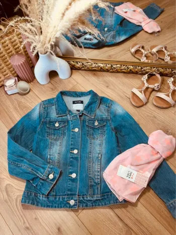 Taille 10 ans veste en jean et foulard fille Kiabi Tao bleue 🩷