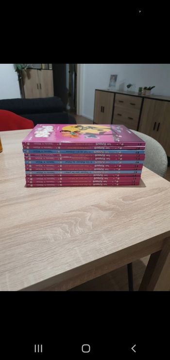 Livre sisters de 1 à 13