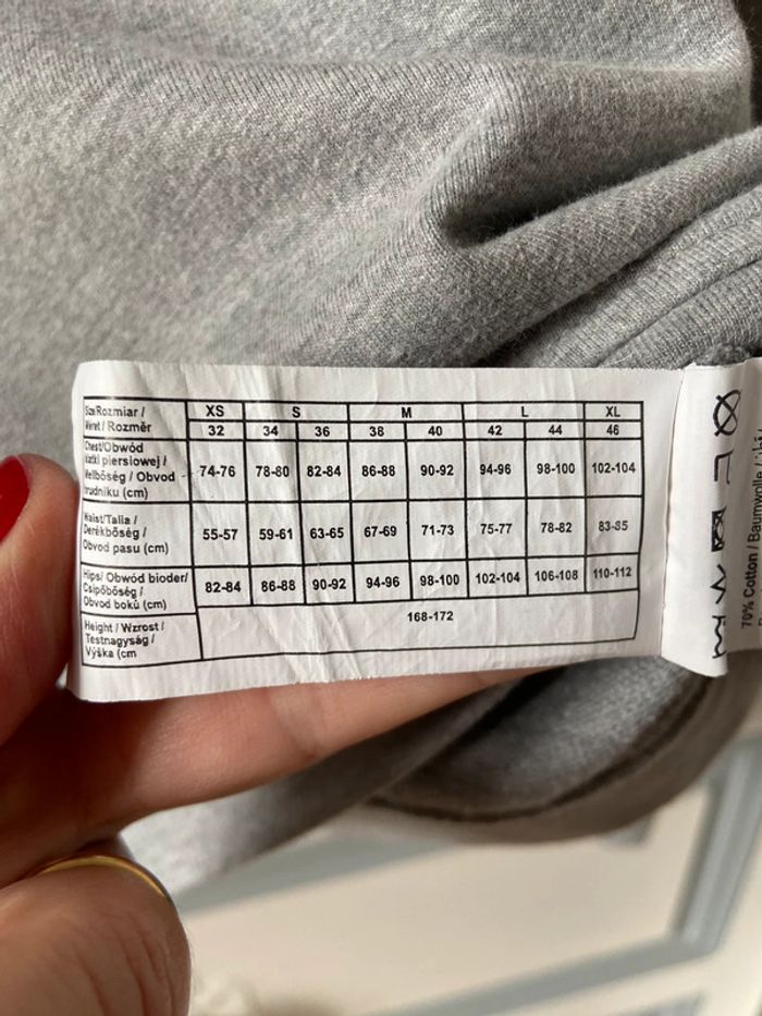 Sweat léger Pimkie gris clair col Claudine perlé taille M - photo numéro 7