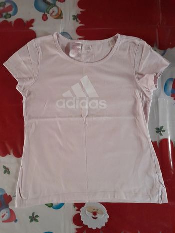 Haut adidas taille 11 12 ans fille 👧