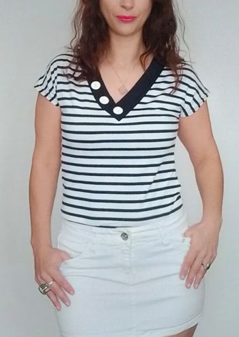 T shirt marinière col V taille 38