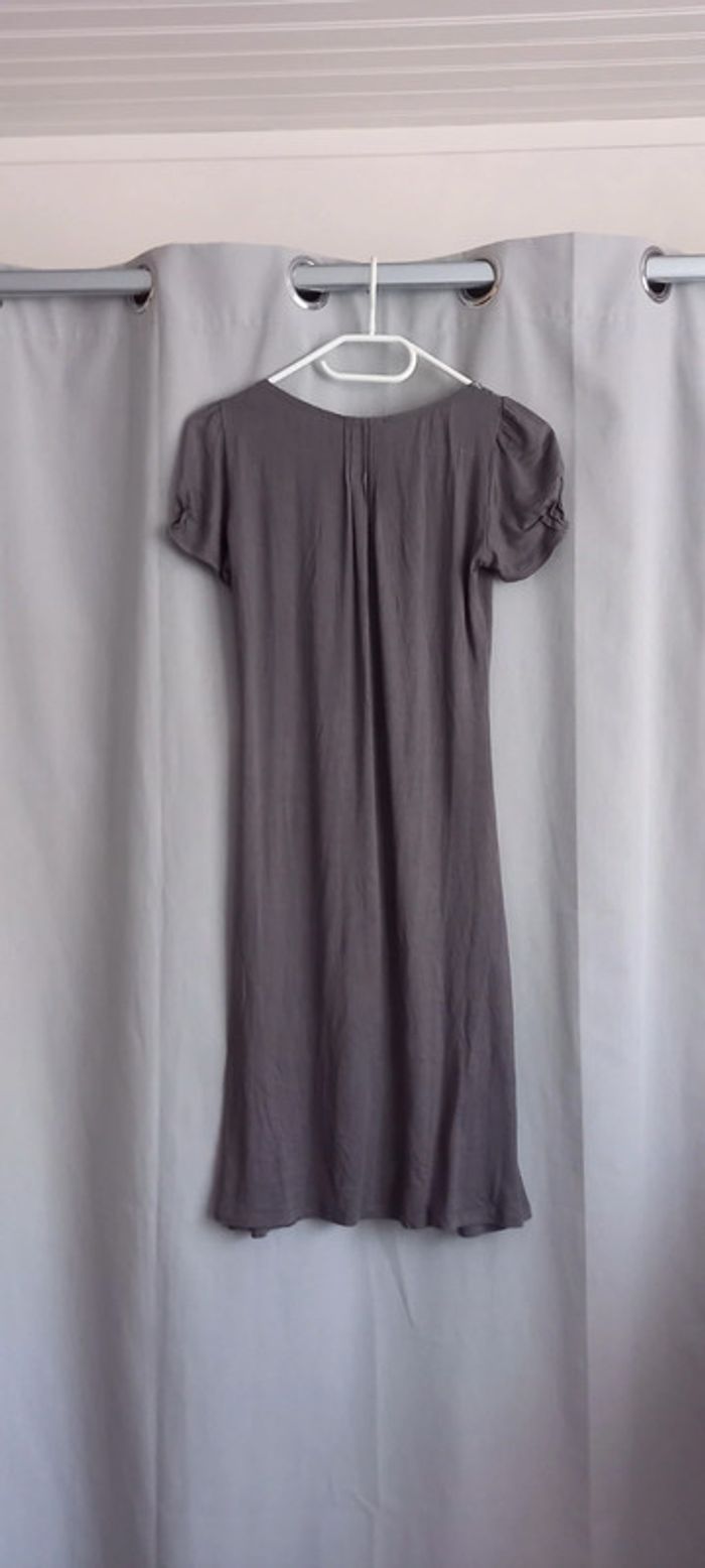 Robe en dessous du genou grise 36 - photo numéro 2