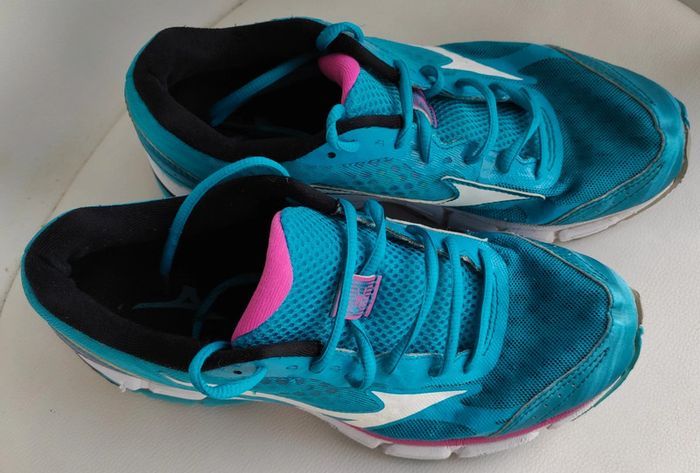 Baskets running Wave Connect. Taille 39. TBE