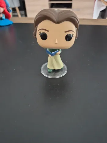 Funko pop la belle