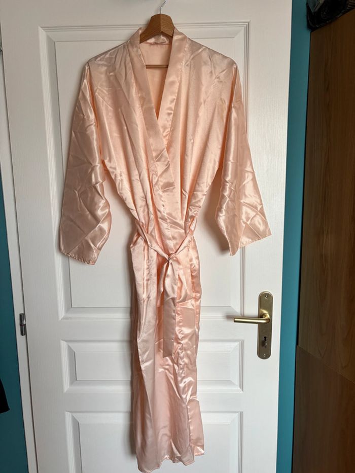 Ensemble robe satinée et son déshabillé kimono - photo numéro 6
