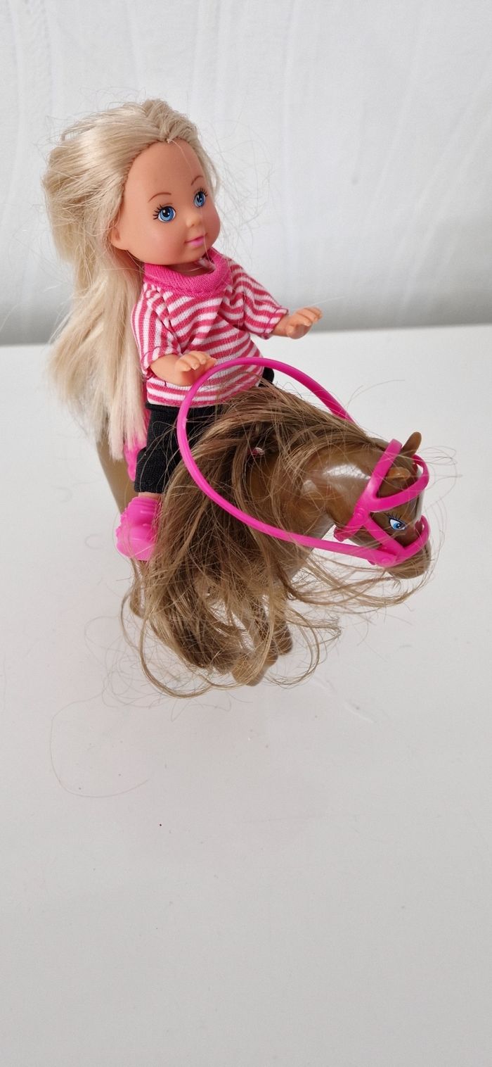 Evi love et son cheval - photo numéro 2