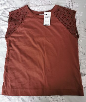 Haut marron neuf