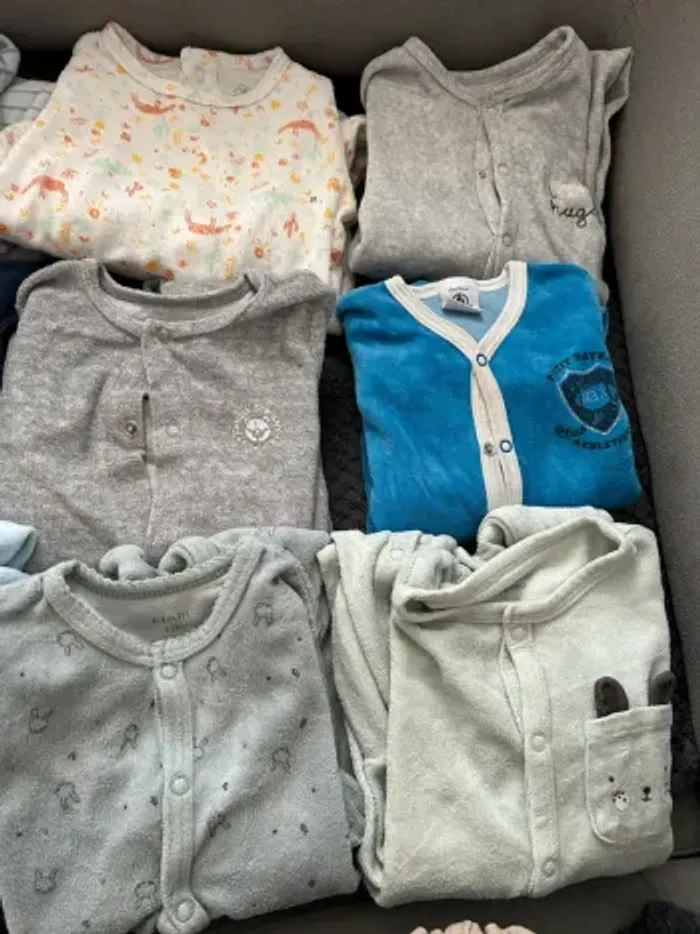 Gros lot pyjama 12 mois - photo numéro 5