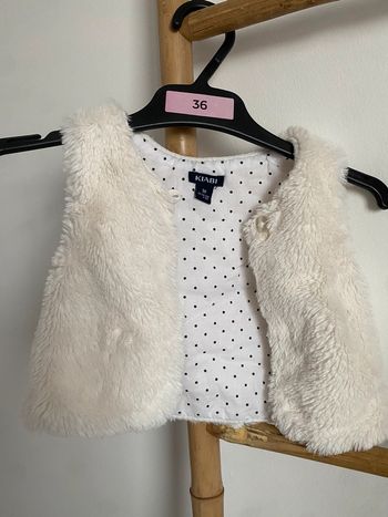 Gilet sans manche fourrure très bon état 1 mois