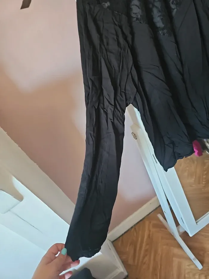 Blouse dentelle noire t44 - photo numéro 3
