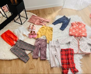 Lot de vêtements bébé fille 