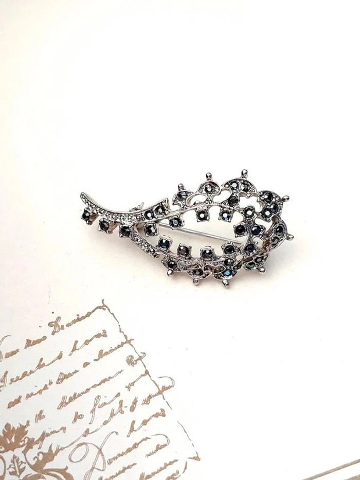 Magnifique broche vintage avec marcassite - photo numéro 5