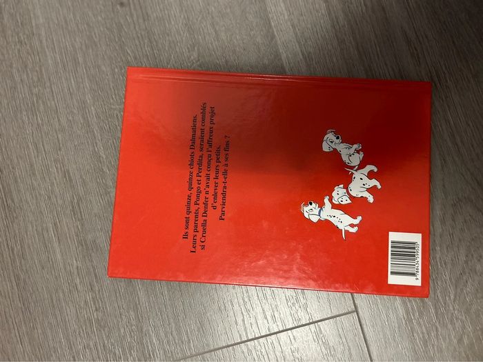 Livre Disney 101 dalmatiens - photo numéro 4