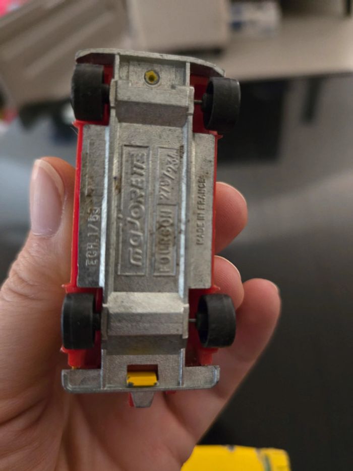 Lot de petites voitures vintage Majorette et Norev - photo numéro 8