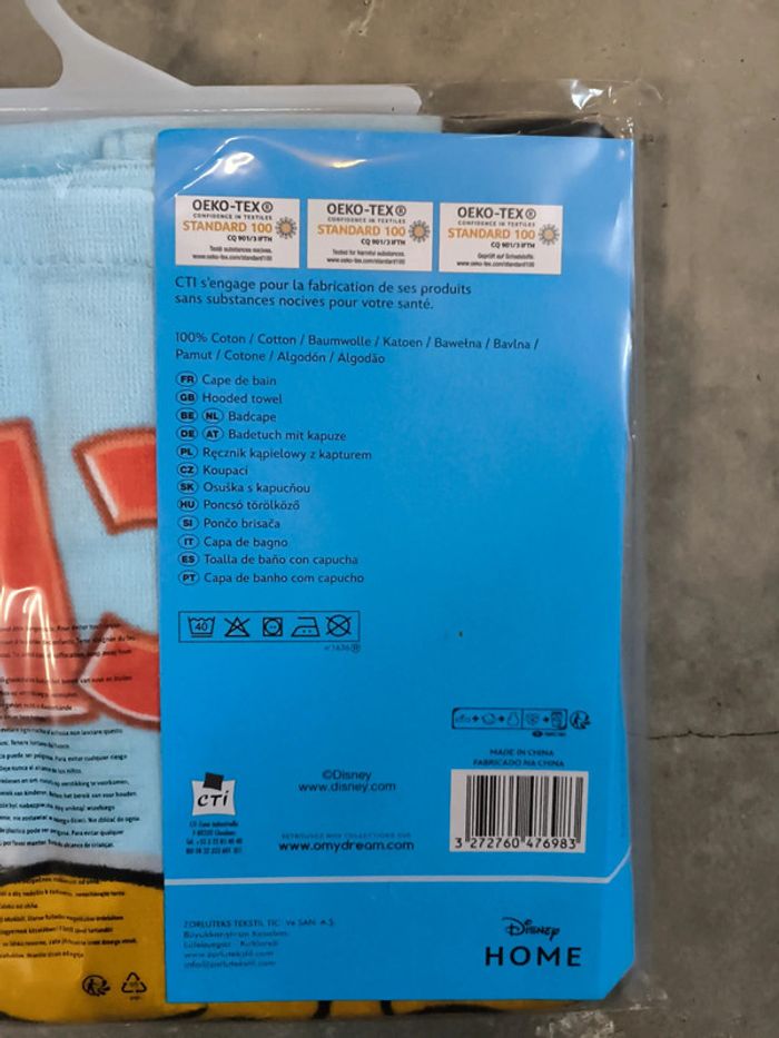 Cape de bain 60*120cm mickey et pluto neuf - photo numéro 2