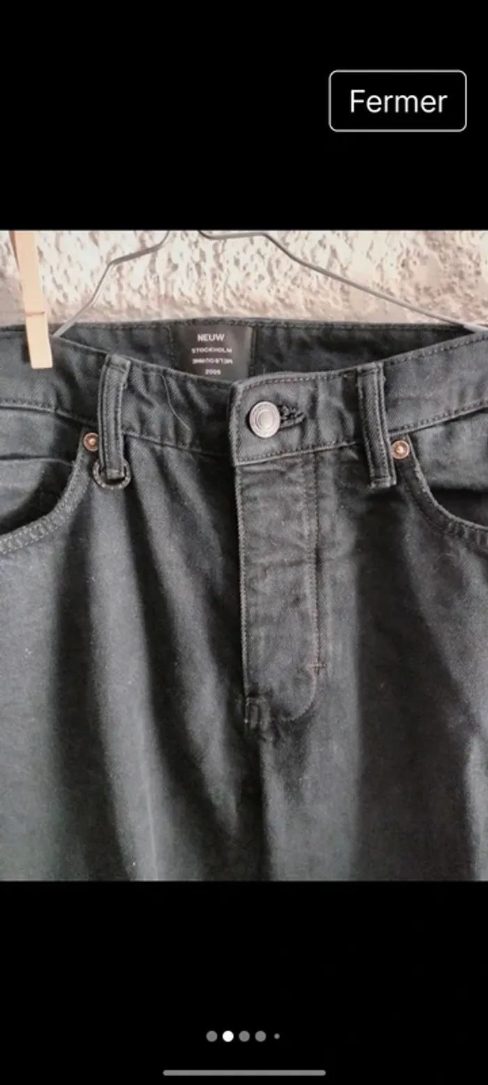 Jean noir droit T 42 - photo numéro 2