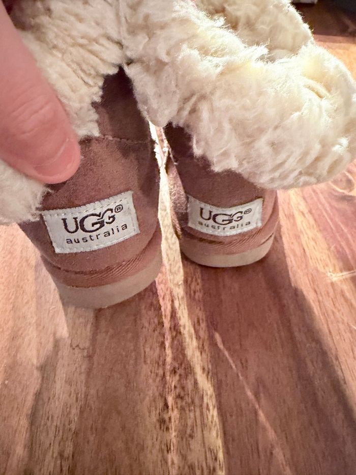 Ugg pointure 26 - photo numéro 9