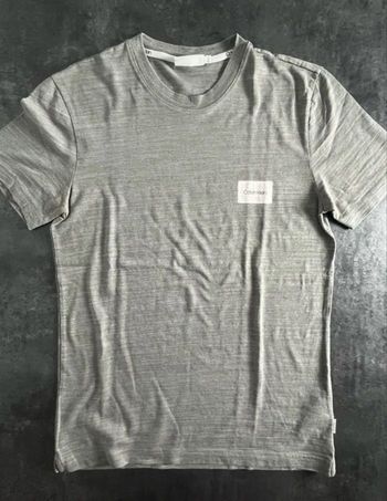 T shirt Calvin Klein taille xs