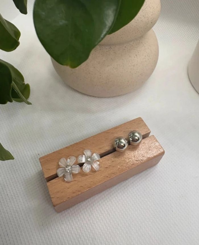 Lot boucle d'oreille fleur et perle argentée