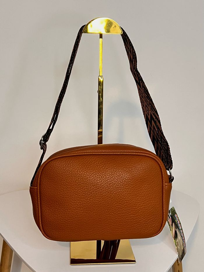 Sac à bandoulière camel simili-cuir/ cuir synthétique - Tendance - photo numéro 4