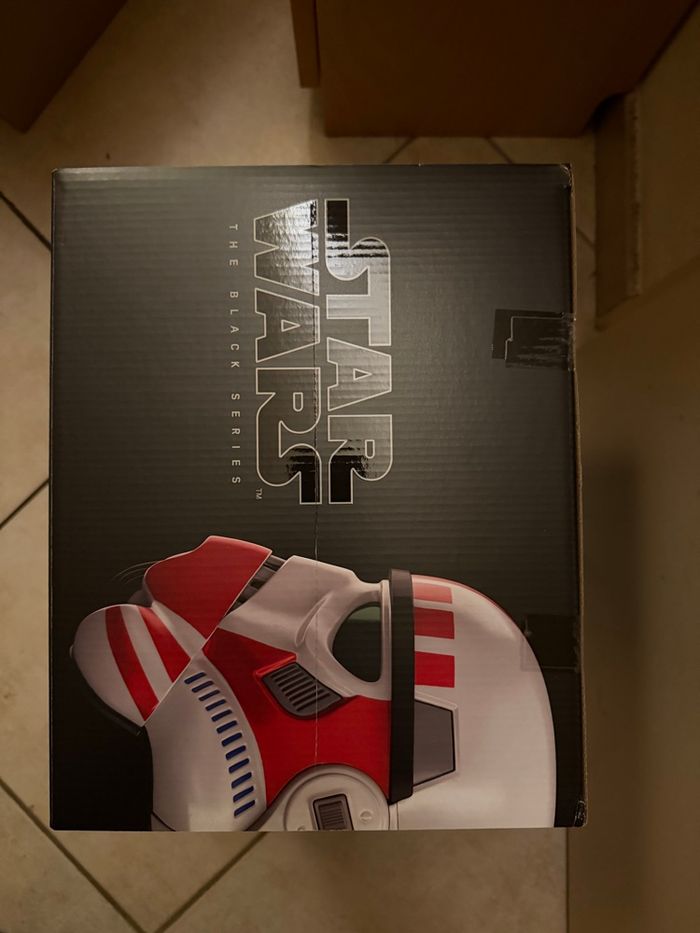 HASBRO – Star wars - Imperial Shock Trooper The Black Series Helmet. Neuf - photo numéro 3
