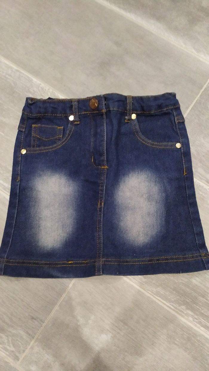 Lot vêtements 6 ans - photo numéro 3