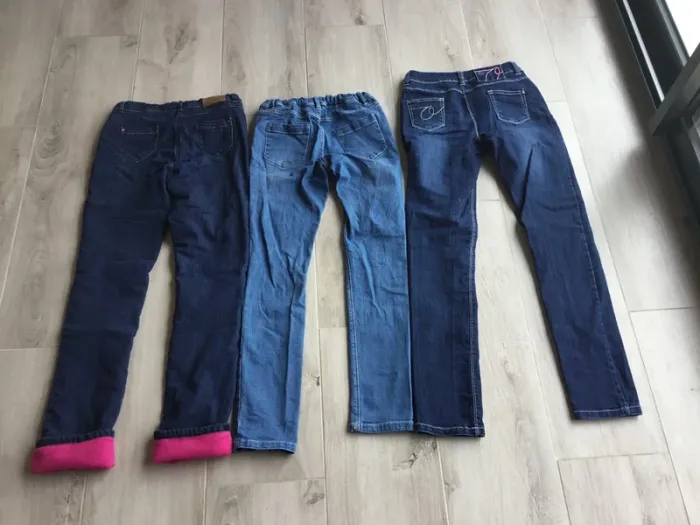 Lot pantalons en jeans - photo numéro 2