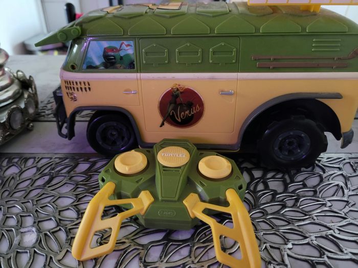 Voiture tortue ninja tèlècommandè - photo numéro 4