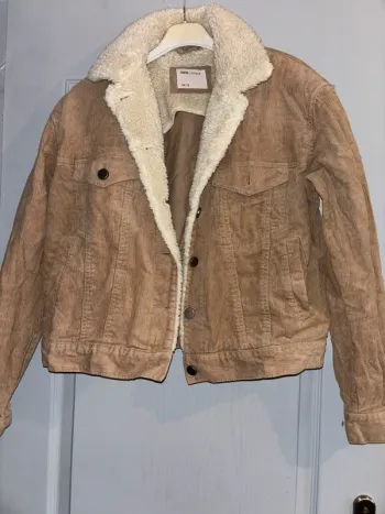 Veste velours noir en très bon état asos