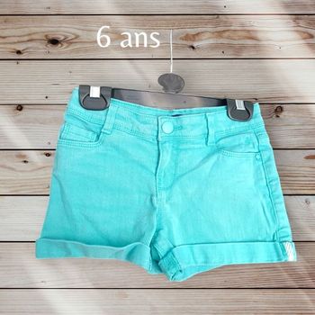 Short turquoise Okaïdi 6 ans