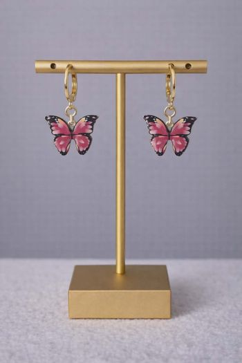 Boucle d'oreille pendentif papillon 