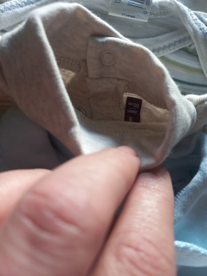 Lot pyjamas et bodies bébé 3 mois - photo numéro 6