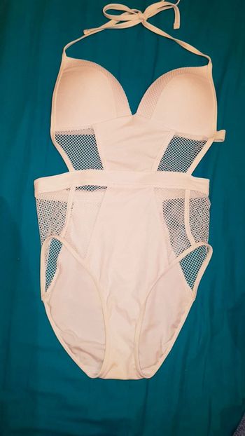 Maillot  de  bain  une  pièce