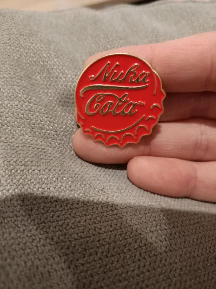 Pins Nuka Cola - photo numéro 2