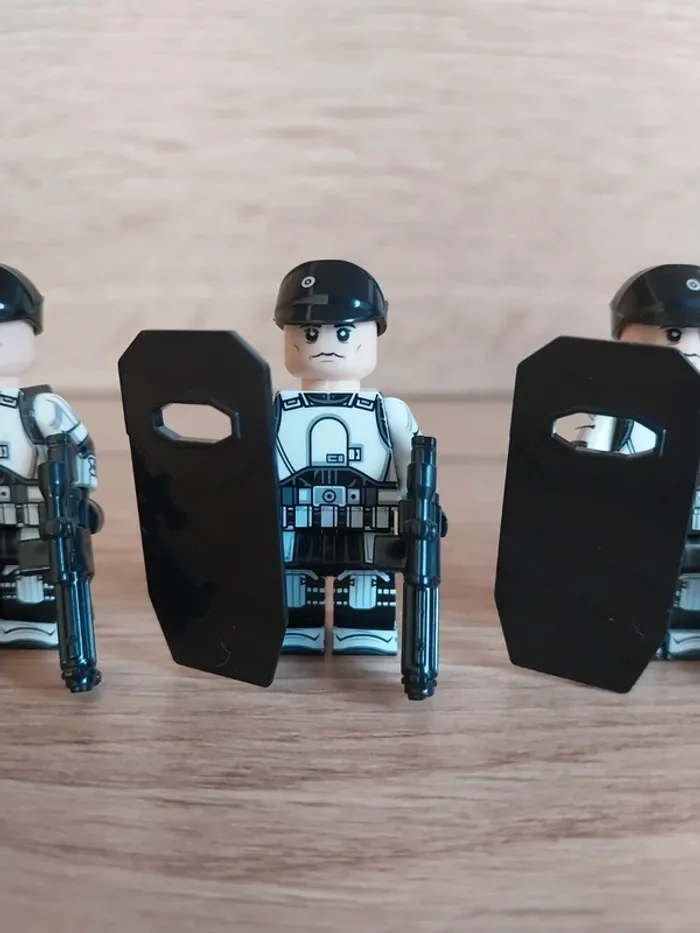 Figurines type lego 4 ISB Tactical Agent Impérial stormtroopers star wars - photo numéro 2