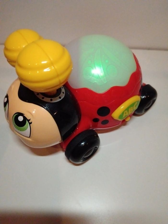 Jouet Coccinelle lumineuse arc-en-ciel LeapFrog - photo numéro 2