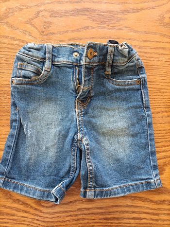 Short jeans