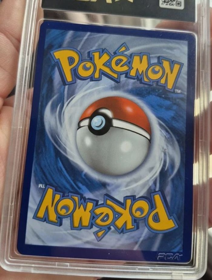 Carte Pokémon Mew VMAX Rainbow 268/264 PCA 9,5 - Poing de Fusion - FR - photo numéro 2