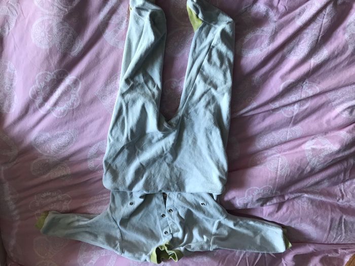 Les pyjamas des bébés de très bons états - photo numéro 4