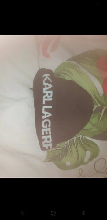 Bonnet karl lagerfield