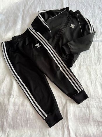 Jogging adidas