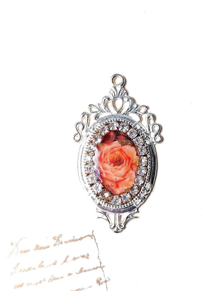 Magnifique pendentif médaillon style vintage - photo numéro 2